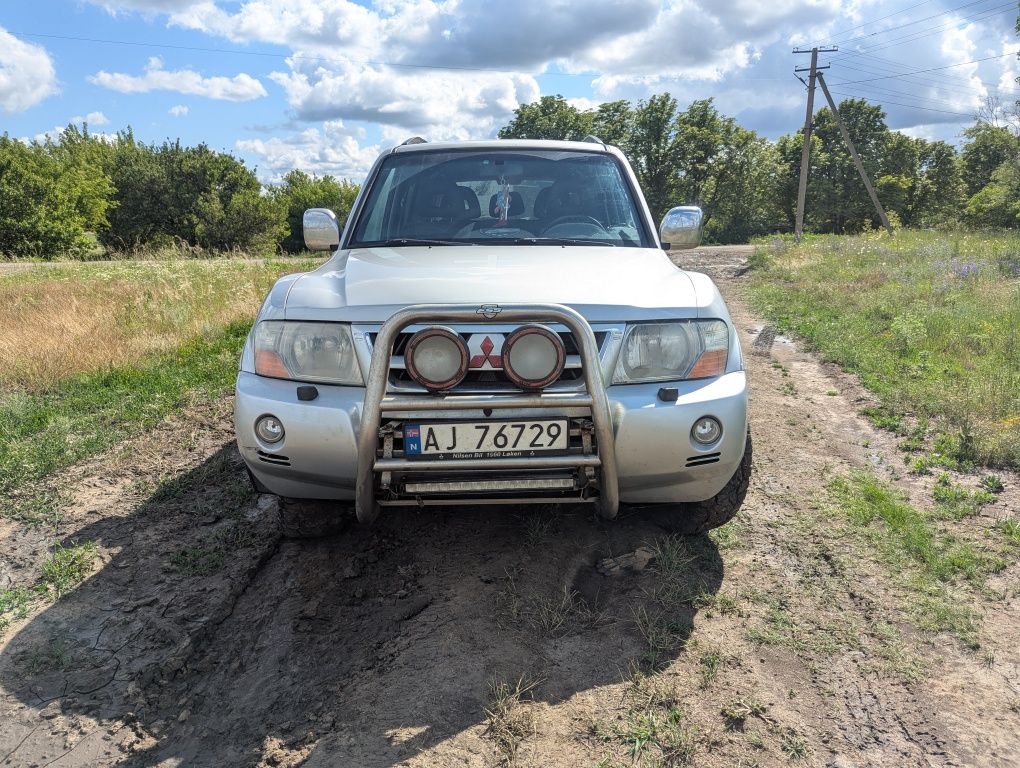 Mitsubishi pajero 3