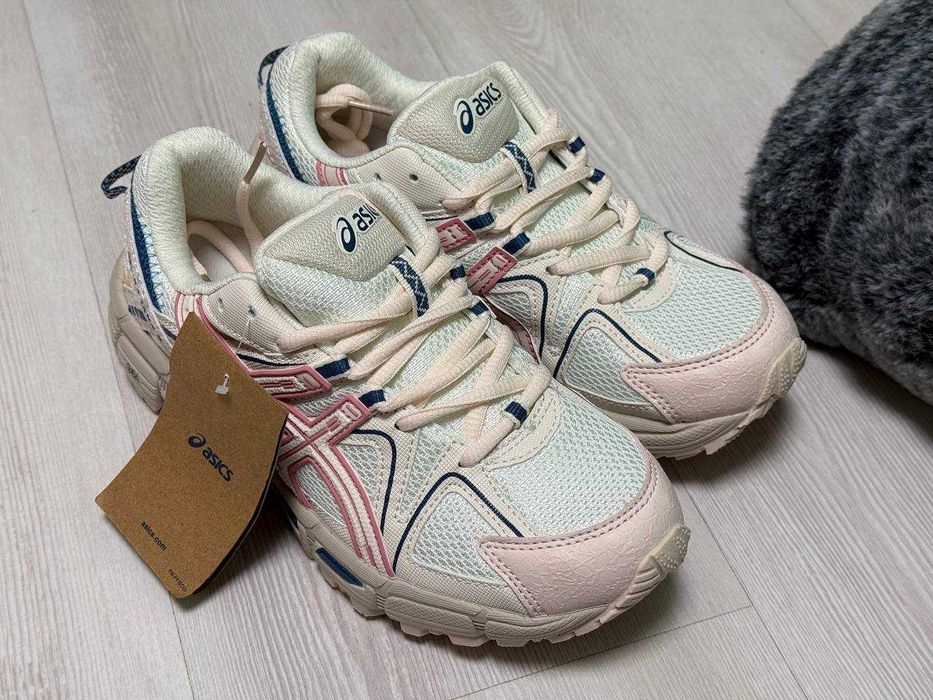 Asics Gel-Kahana 8 /37-38р. 40-41р.