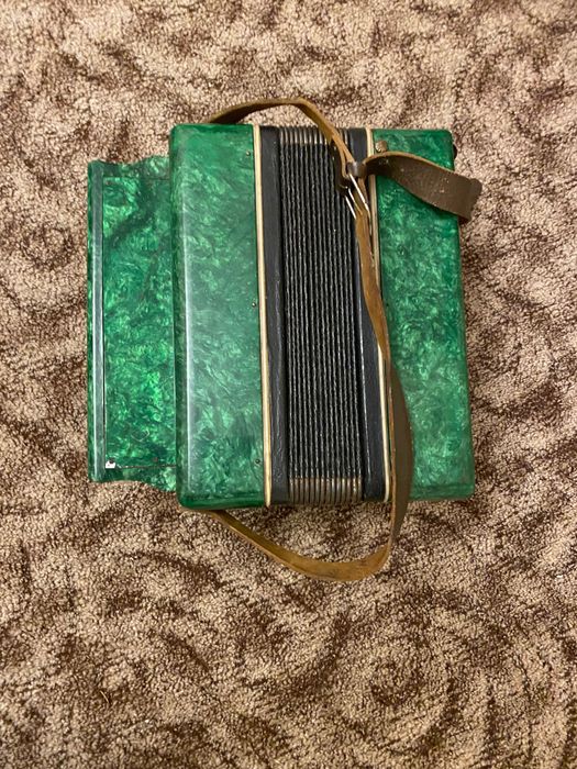 Продам гармошку СССР