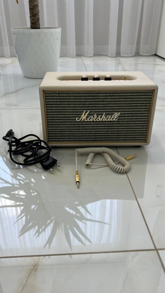 Колонка Marshall Acton, Маршал Актон