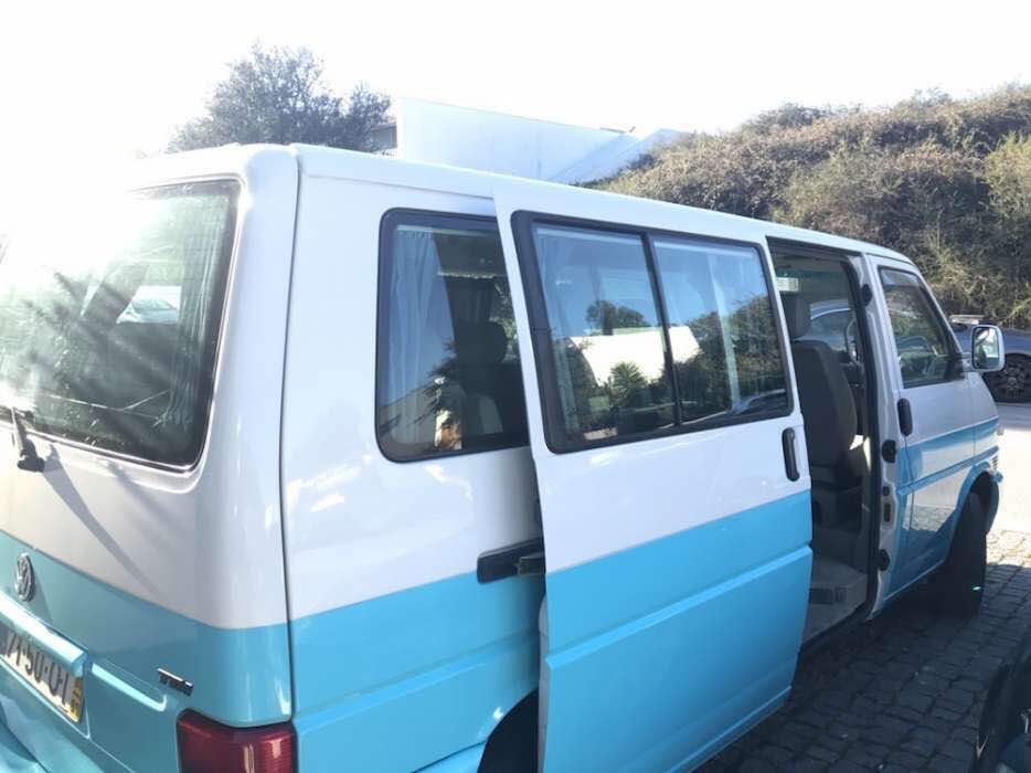 Aluga-se carrinha VW T4 Caravelle 9 lugares