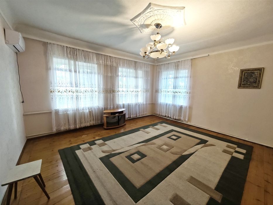 Оренда 4х кімнатного будинку у Дніпровському р-ні (Квітучий)