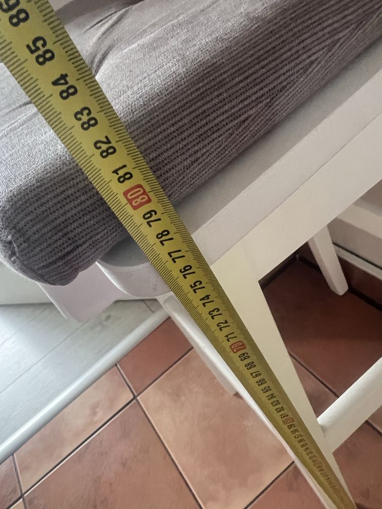 2 szt hokery biale z poduszkami