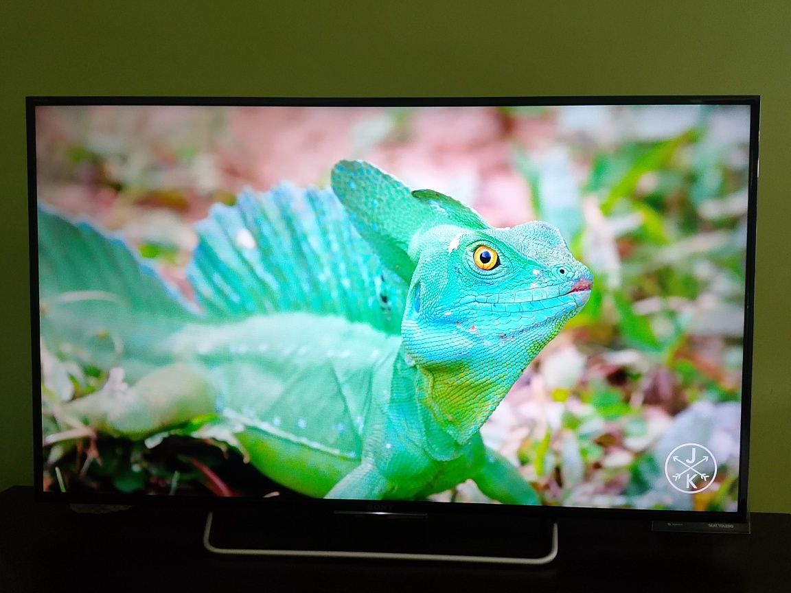 Sony Bravia 48" KDL-48W705c