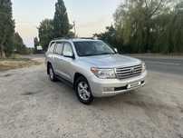 Toyota Land Cruiser 200
