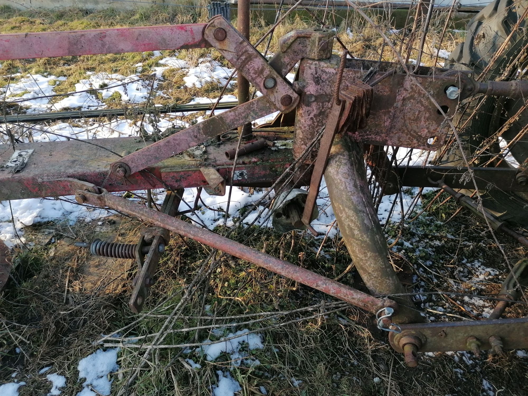 Трактор Т-25,  граблі, коса і прицеп