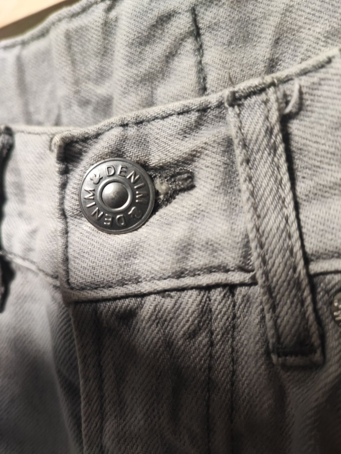 Spodenki chłopięce Denim szare rozmiar 146 stan bdb