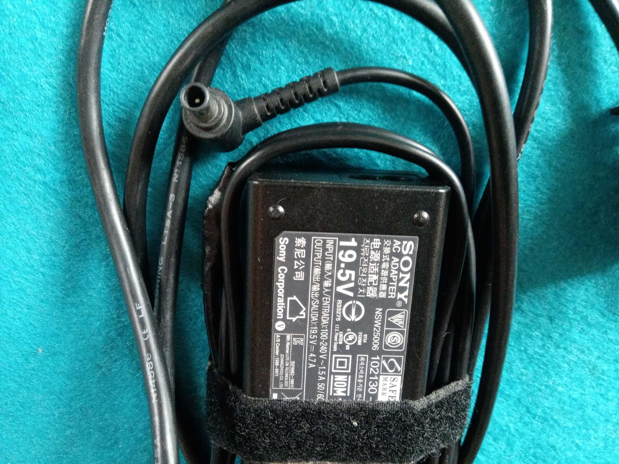 блок питания (зарядка) для Sony 19.5В 4.7А 90Вт Model VGP-AC19V42
