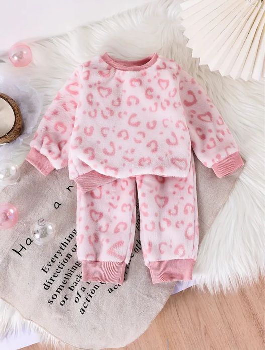 Дитячий костюм новий вік 2-3 роки