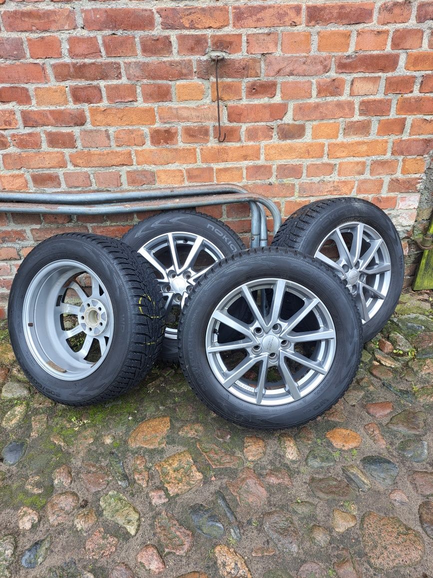 Alufelgi 16 + opony zimowe Nokian