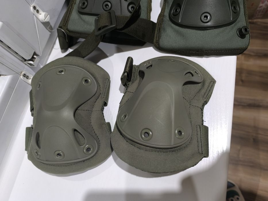 Наколенники, налокотники