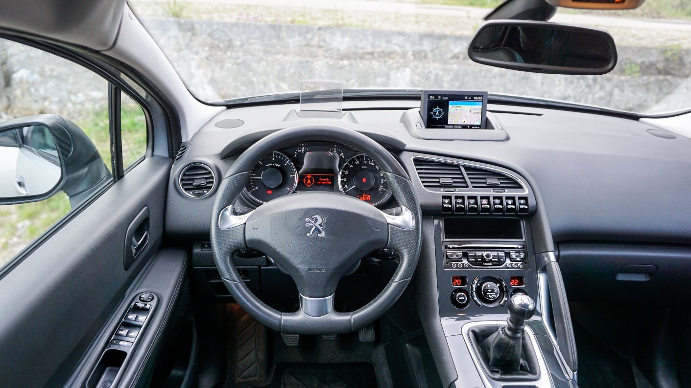 Peugeout 3008 1.6hdi full extras
