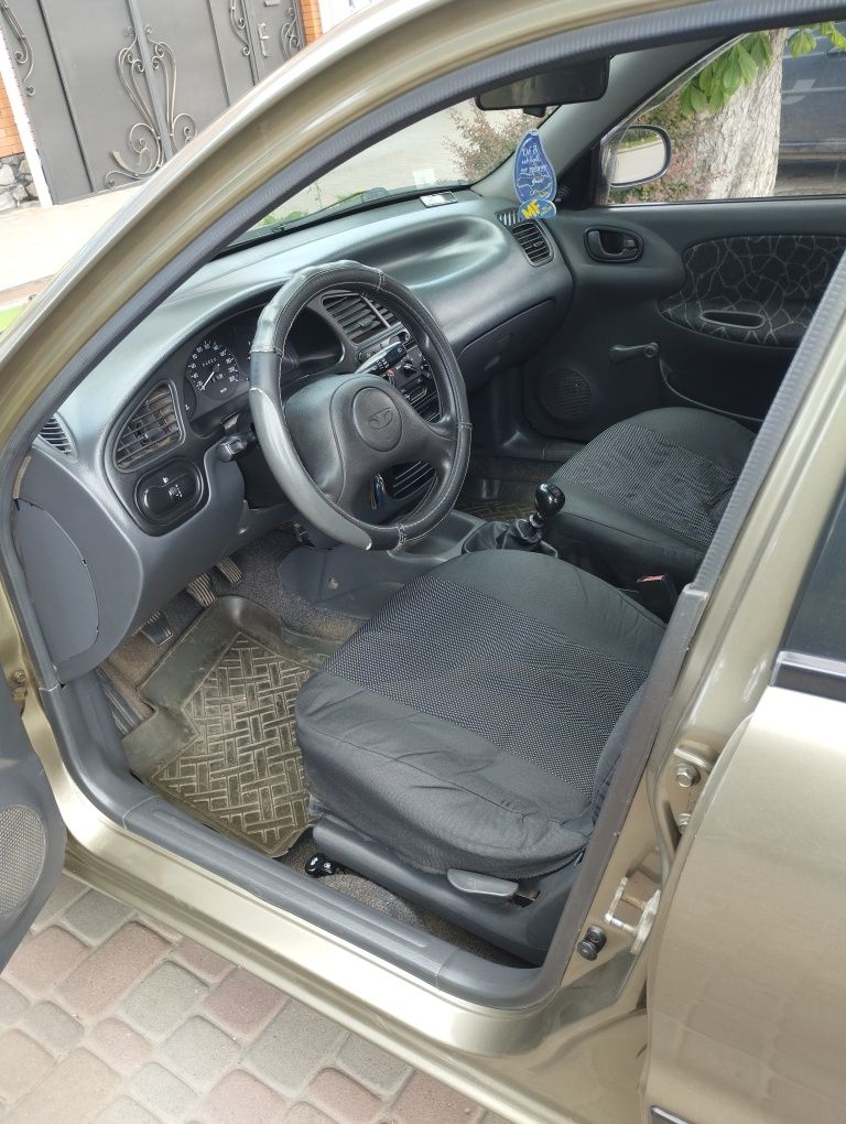 Авто DAEWOO Sens 2003 р.в,економний 1.3 бензин в Гарному стані