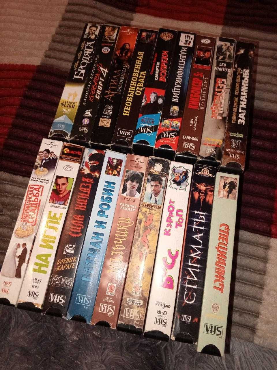 Видеокассеты VHS Доктор Дулиттл 2, Специалист, Тёрнер и Хуч, Гринч