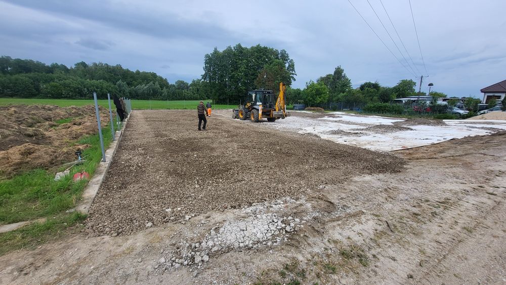 Usługi koparko-ładowarką koparka wykopy melioracja piasek ziemia czarn