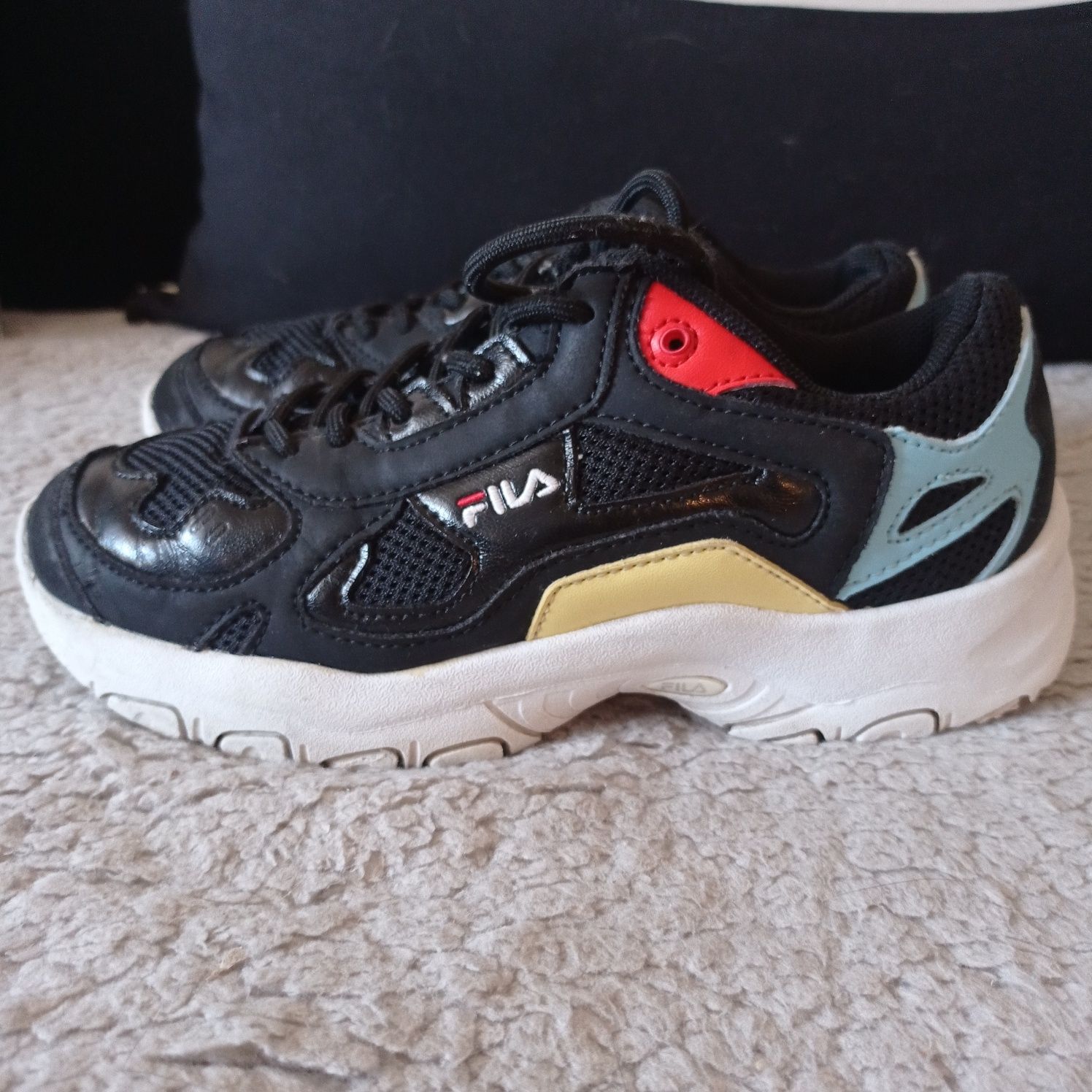 Adidasy,sneakersy,dziecięce Fila rozmiar 34.wkładka 22 cm