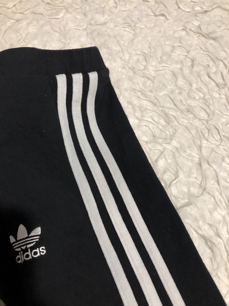 Spodnie dresy legginsy Adidas 3 stripes paski rozmiar XS S czarne