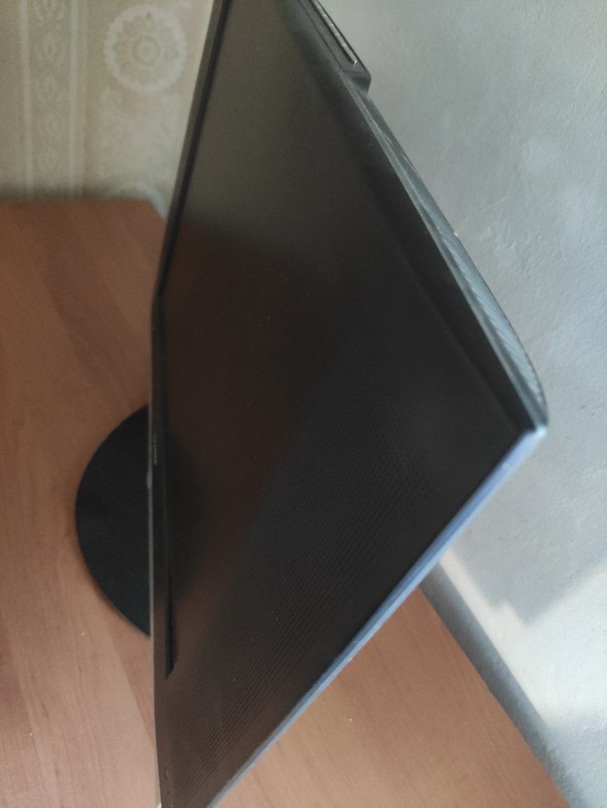 Monitor/tv manta 2012