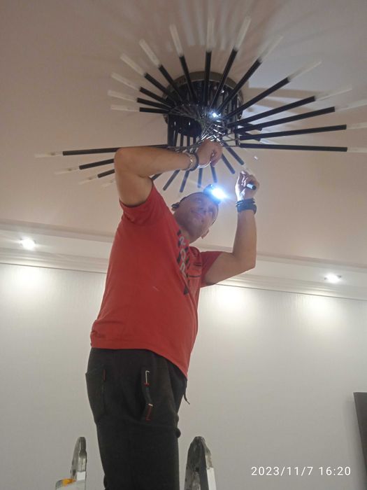 Повесить зеркало, бра, телевизор, люстру,картину Одесса