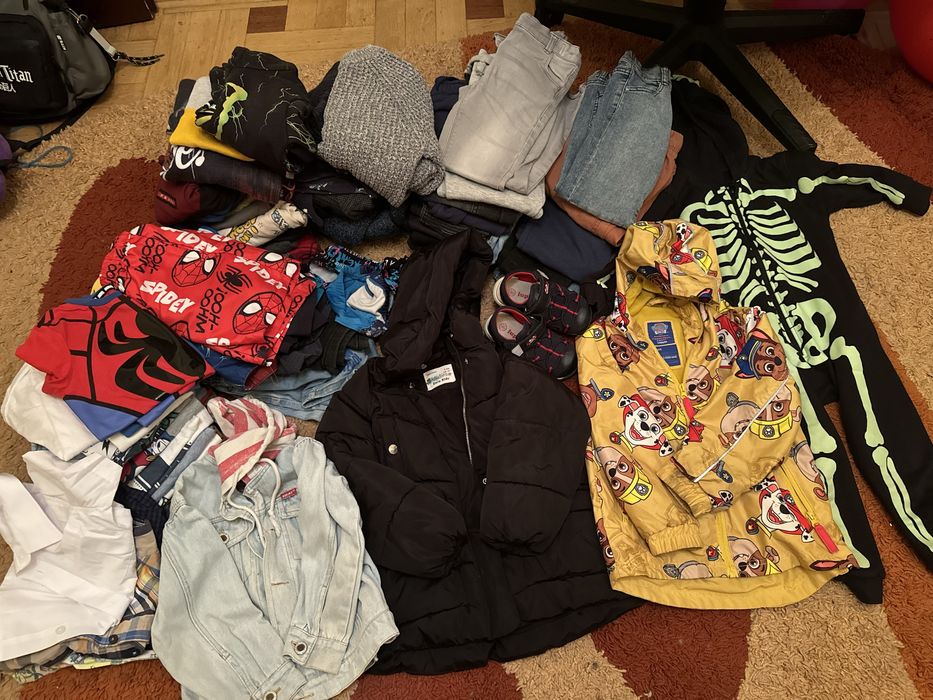 Дитячий одяг (лотом)все в доброму стані ,Zara,Prada