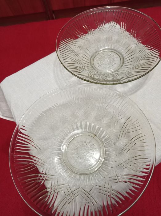 Скляні салатніци