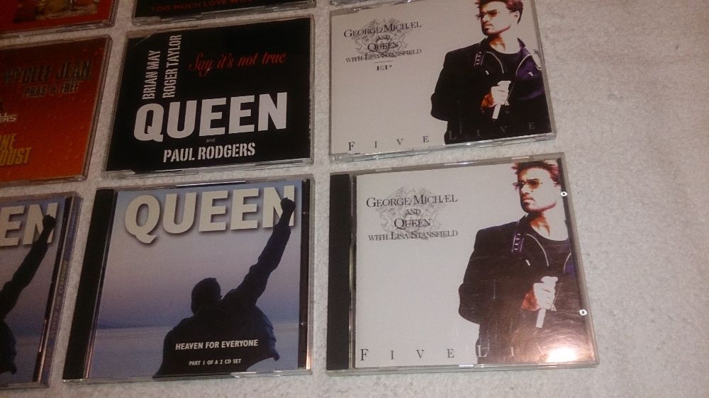 queen (cds single raros) vendo conjunto ou por unidade