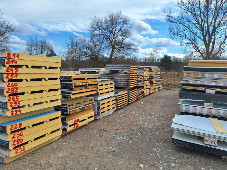 Płyta warstwowa Płyty warstwowe wypełnienie PIANKA w II gatunku NOWE