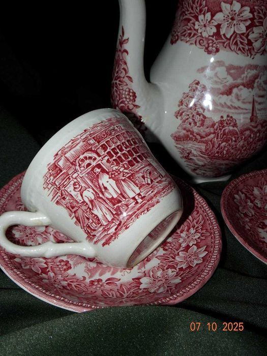 Чайний набір з Британії Tudor Waves