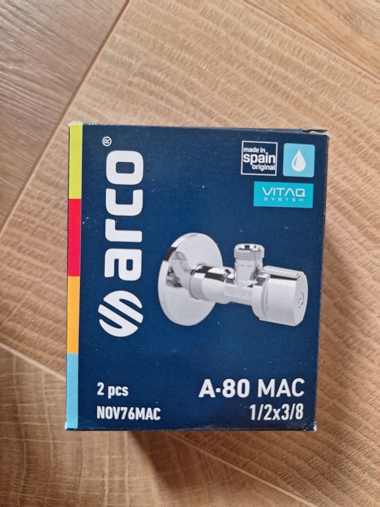 Zawór kulowy kątowy ARCO 1/2x3/8. Zestaw 40szt