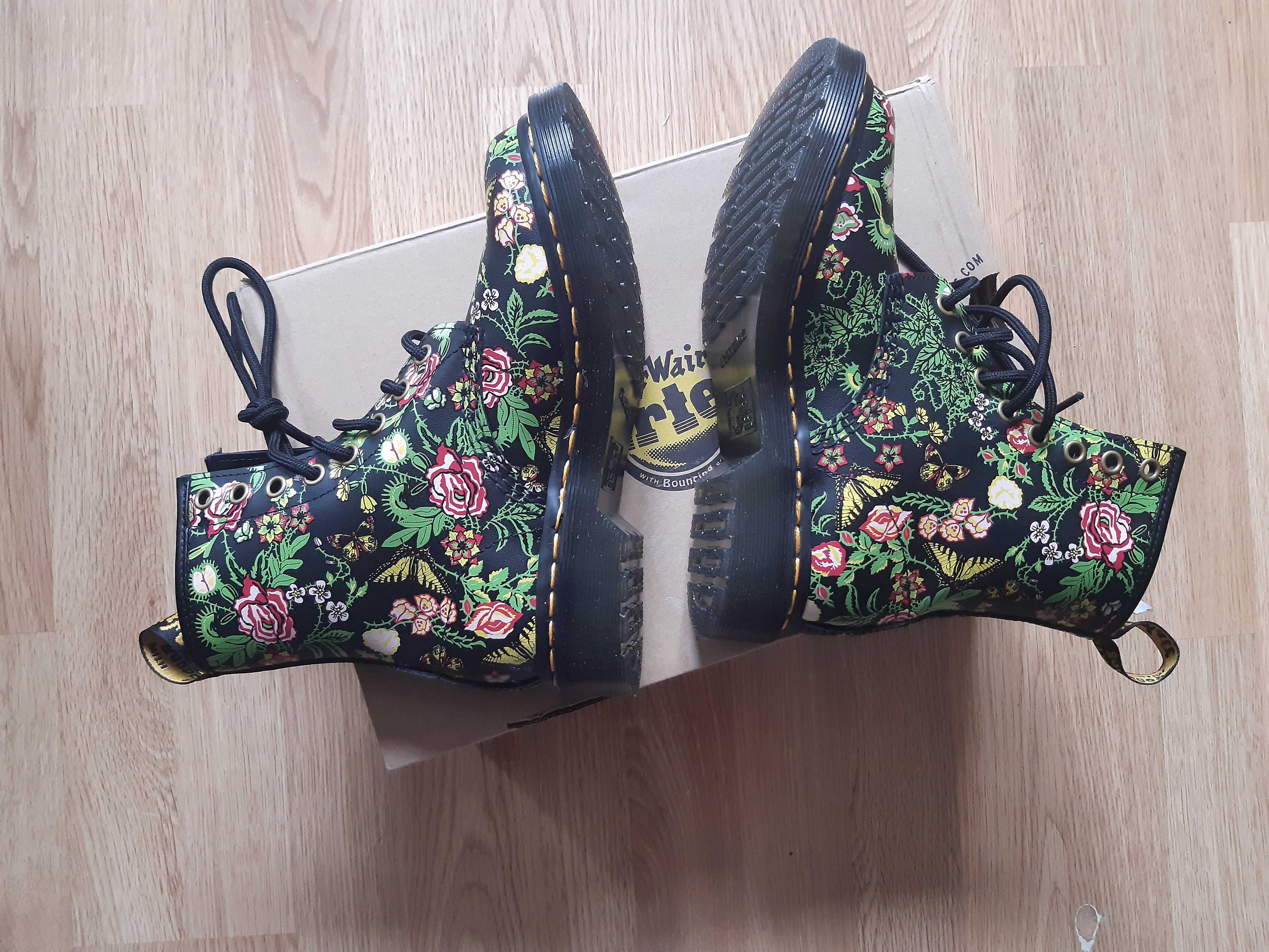 Dr. Martens - kolorowe skórzane buty, nowe. rozmiar 36