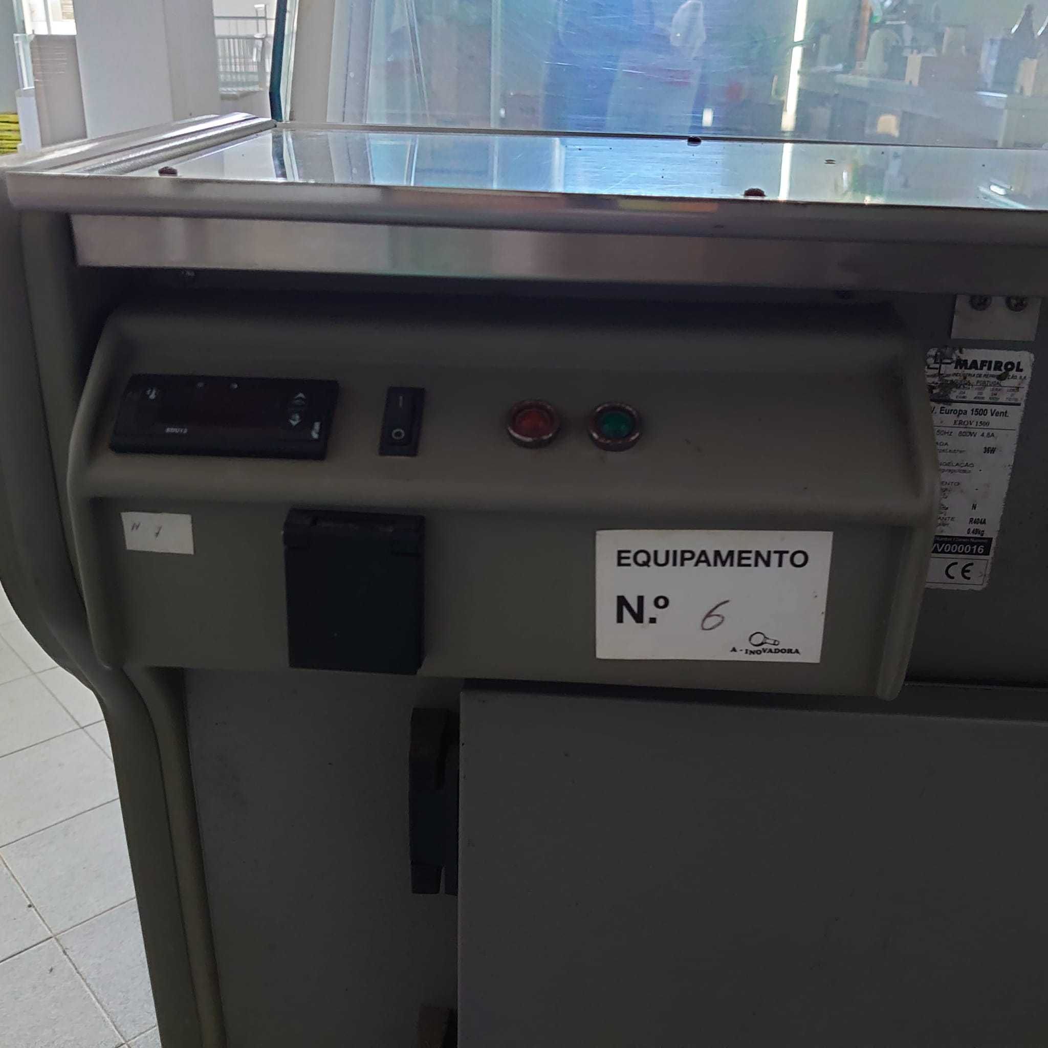 Balcão/Vitrine refrigeradora