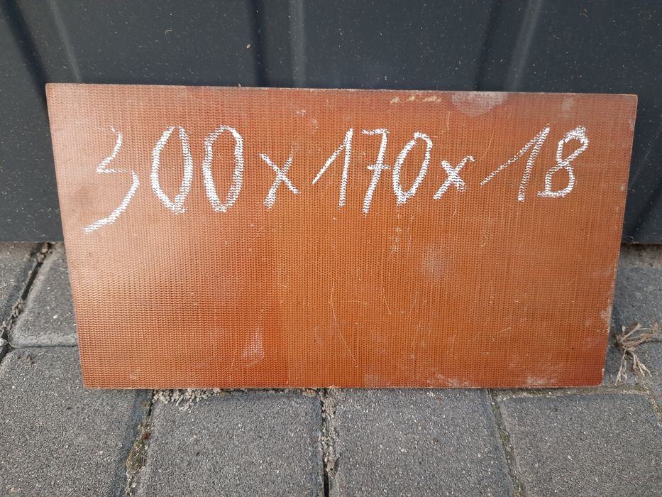 Klocek tekstolitowy