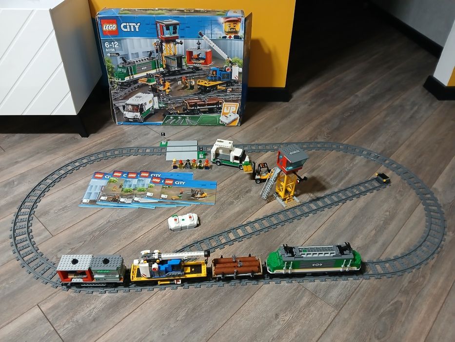 Конструктор LEGO City Товарний поїзд потяг вантажний 60198