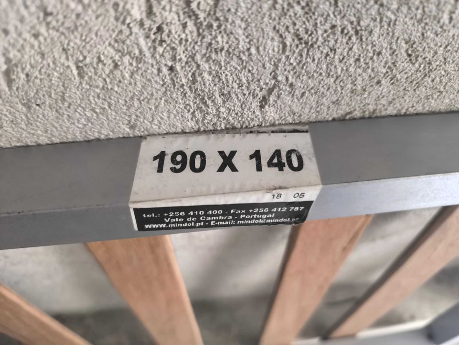 Estrado de cama c/novo