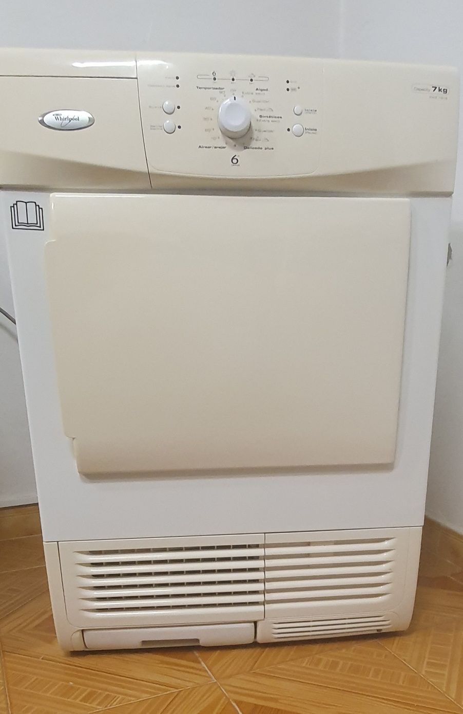 Máquina de secar Whirlpool 7kg (condensação)