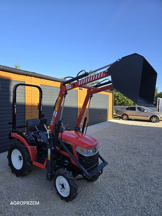 Mini traktorek do prac w ogrodzie- dostawa na terenie polski