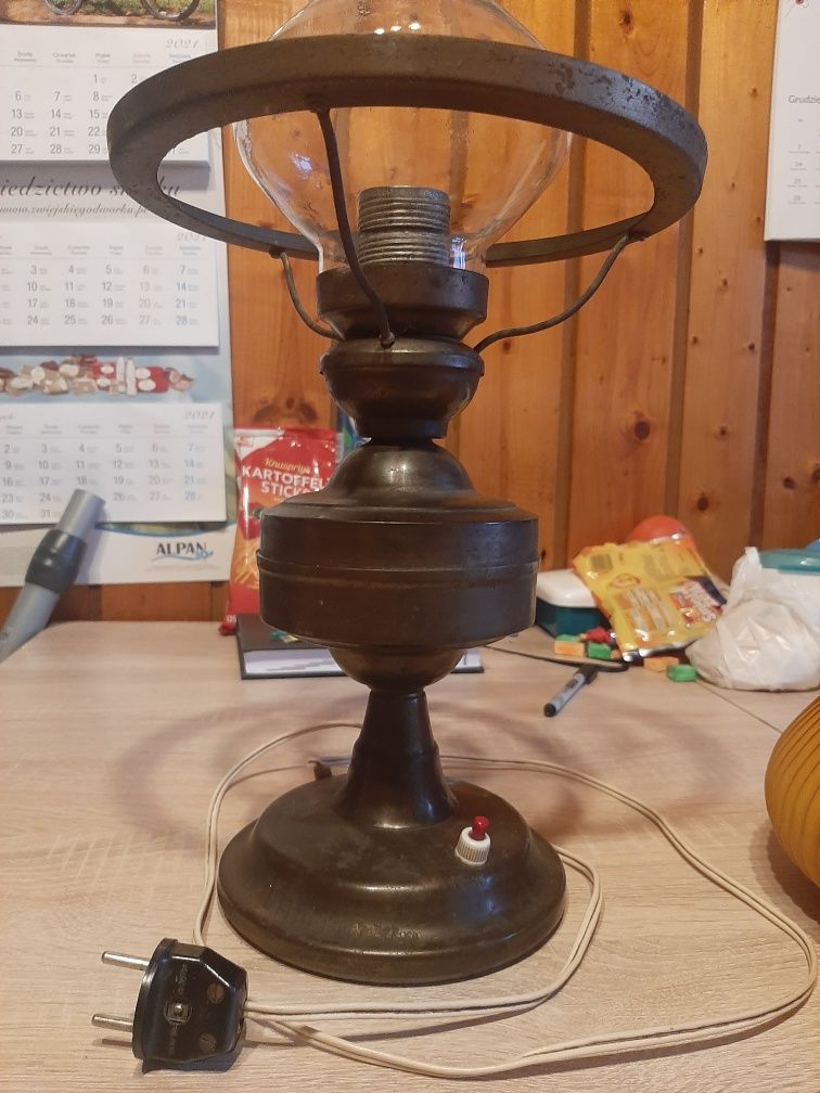 Lampa elektryczna ala naftowa prl stara antyk zabytek loft vintage