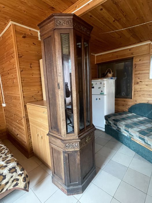 Антикварный оружейный шкаф 18 века