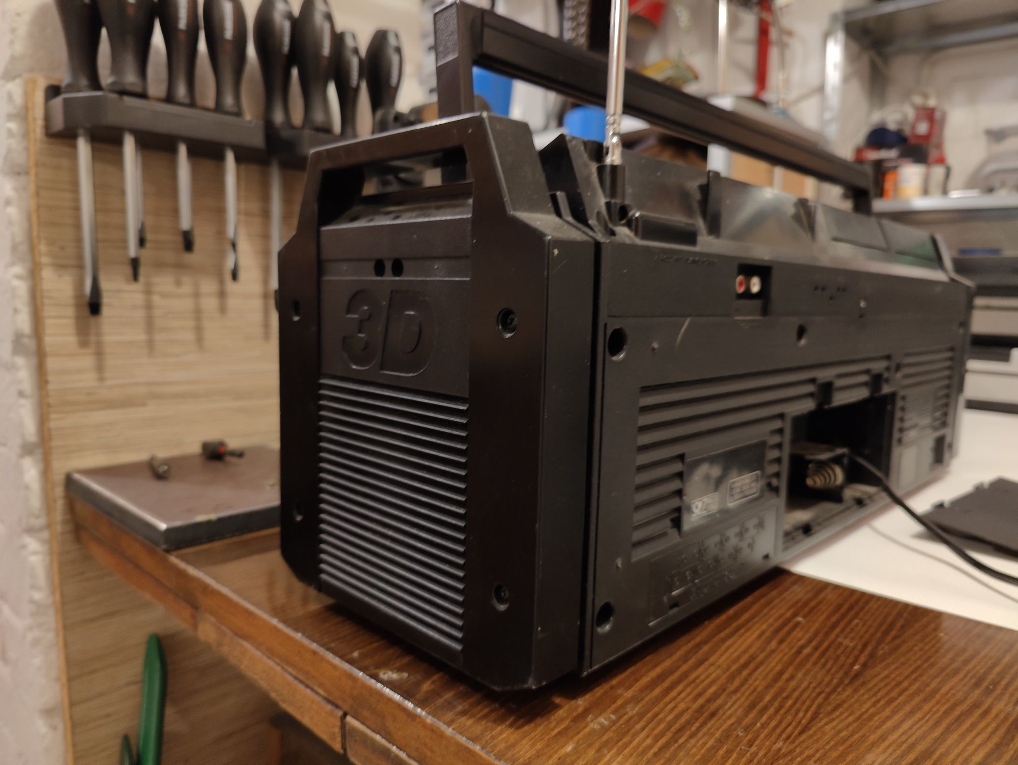 Hitachi super woofer 3D radiomagnetofon Sprawny