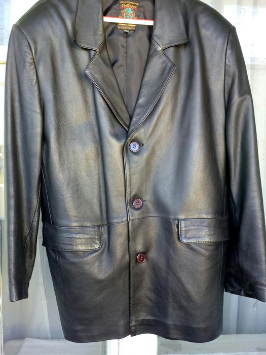 Кожаный пиджак ( куртка)