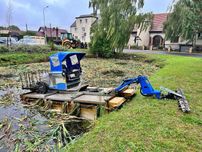 Amfibia pływająca odmulanie, czyszczenie stawów, koszenie trzcin
