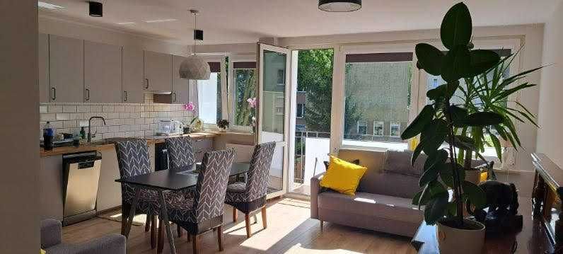 Duża kawalerka 38 m² + balkon | po remoncie | blisko centrum