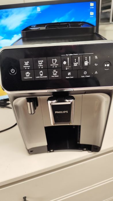 Кавомашина Philips Series 3200 LatteGo EP3246/70 кофемашина Филипс