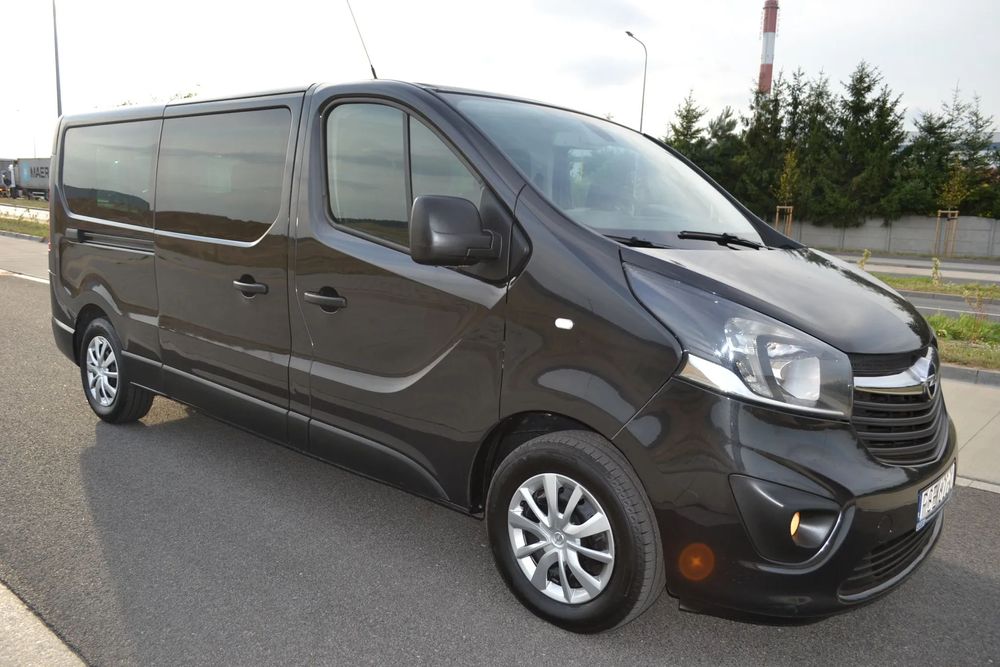 Opel Vivaro LONG 1,6 CDTI 125 - Konny 2 x KLIMA 9 osobowy Super Stan !!!