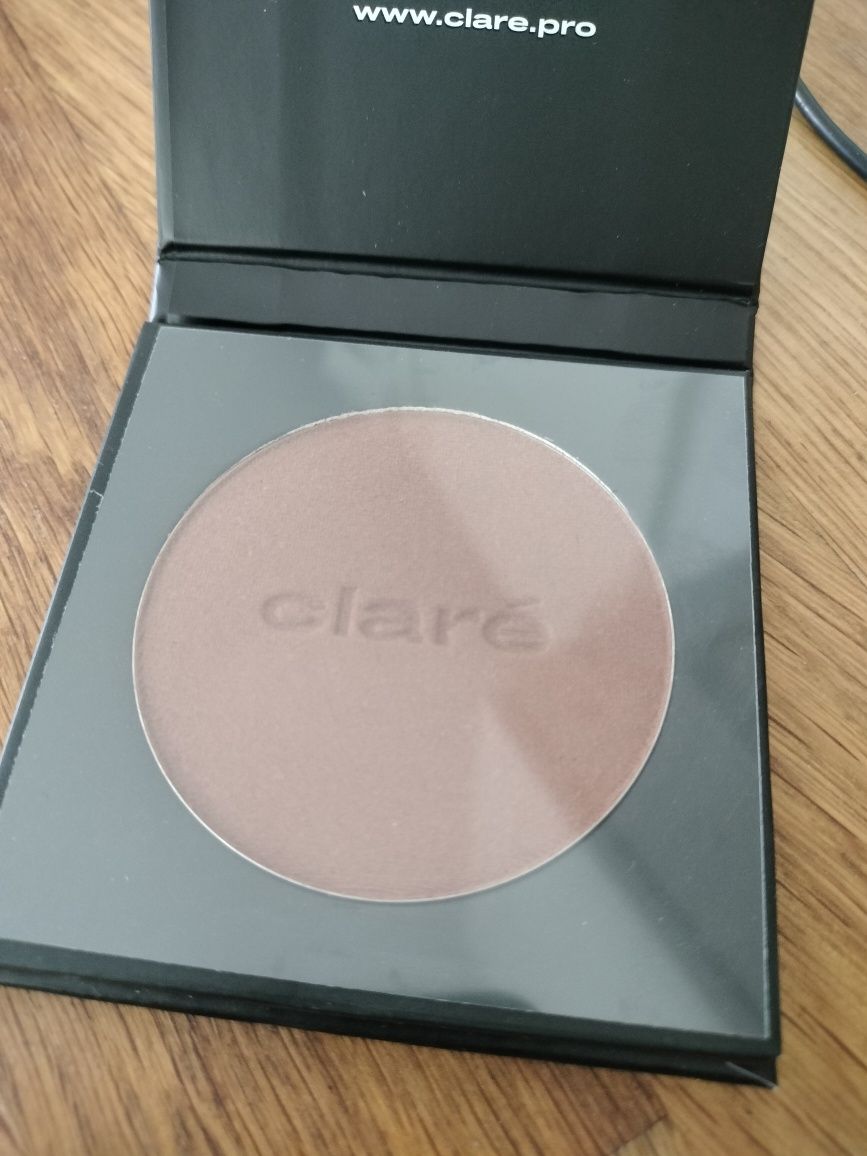 Claré bronzer prasowany