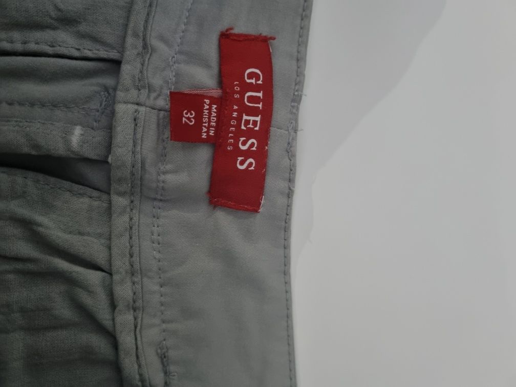 Calça em sarja guess