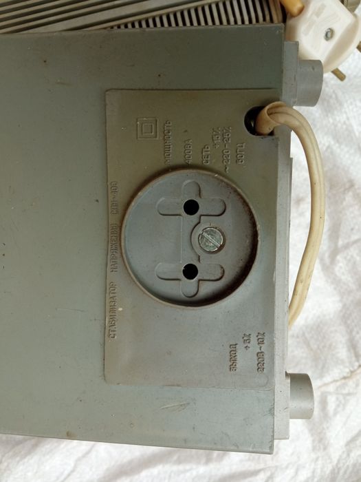 Стабилизатор напряжения