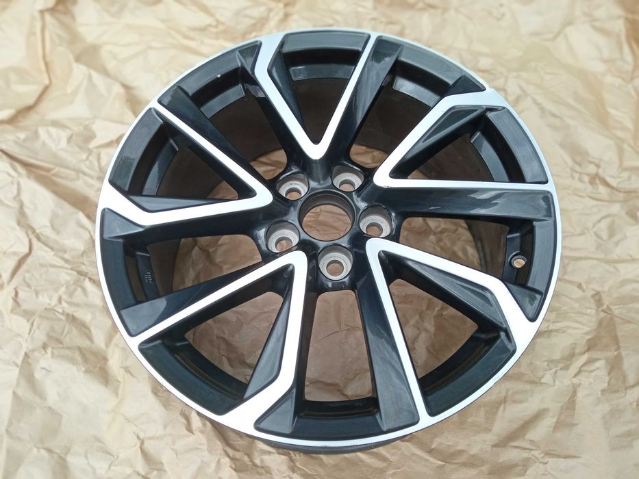 Felga 18 Toyota Corolla E21 Maxion 10 8419 Oryginał 2019