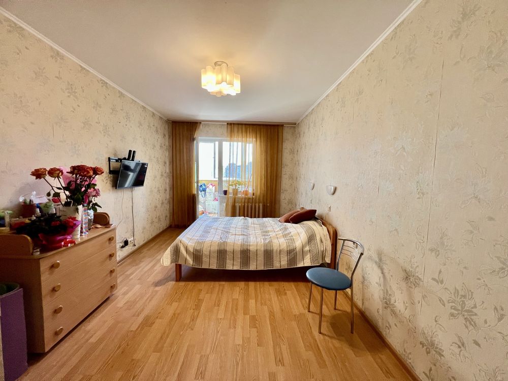 Продаж 3х кімнатної квартири,Урлівська 34,Осокорки,Позняки, генератор