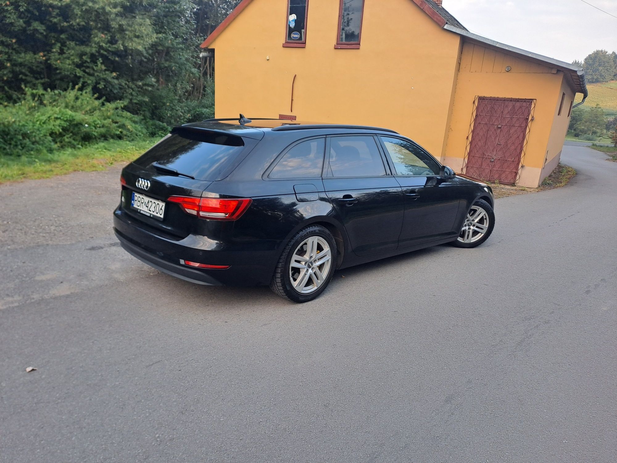 Audi a 4  w dobrej cenie